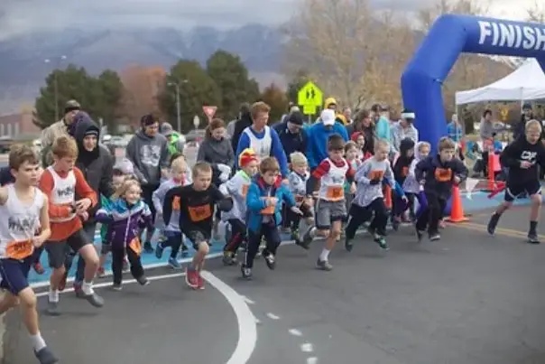 Earn Your Turkey logo