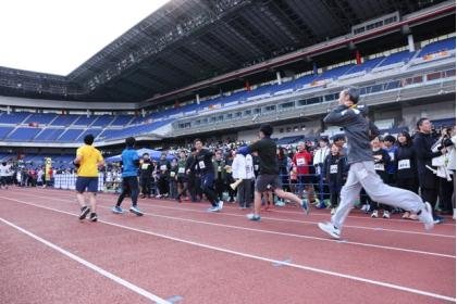12th Nissan Stadium 5-Hour Endurance Relay Marathon (第12回 日産スタジアム5時間耐久リレーマラソン)
