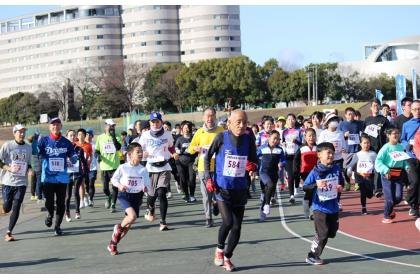 37th '27 Gifu New Year's Day Marathon ~Gifu Prefecture Traffic Orphan Support Charity Run~ (第37回 ’27ぎふ元旦マラソン～岐阜県交通遺児支援チャリティーラン～) Logo