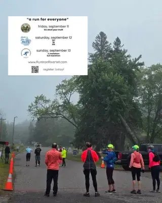 BLUEBERRY READER MARATHON & 1/2 Logo