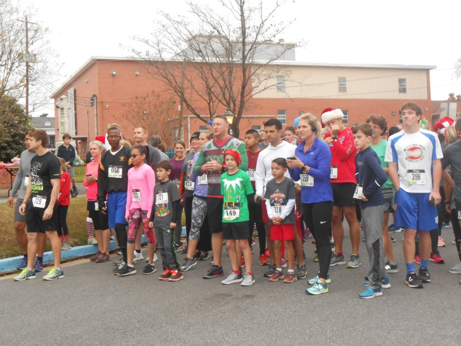 Candy Cane 5K Dash Logo