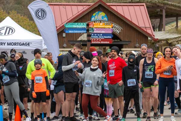 Cleveland Metroparks Halloween 5K Run/Walk and 1 Mile Walk presented by CrossCountry Mortgage Logo