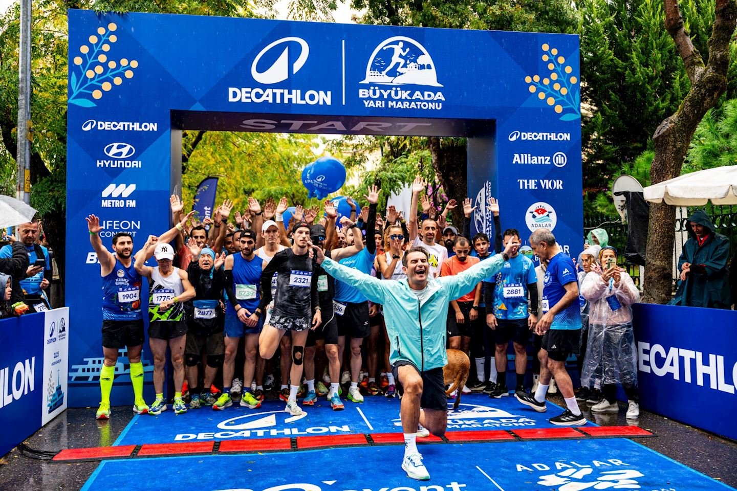 Decathlon International Prince's Island Half Marathon Logo