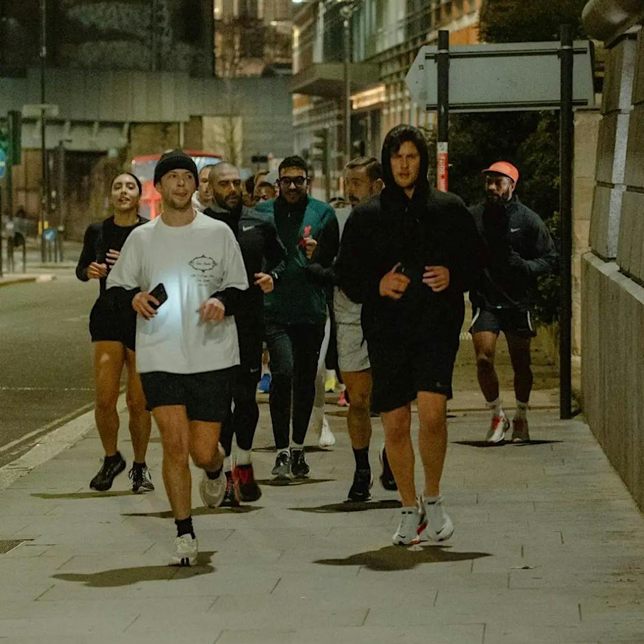 DEPOSITS COMMUNITY RUN CLUB Logo