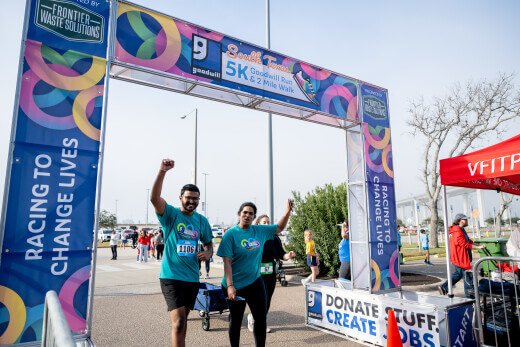 GOODWILL 5K RUN & 2-Mile WALK Logo
