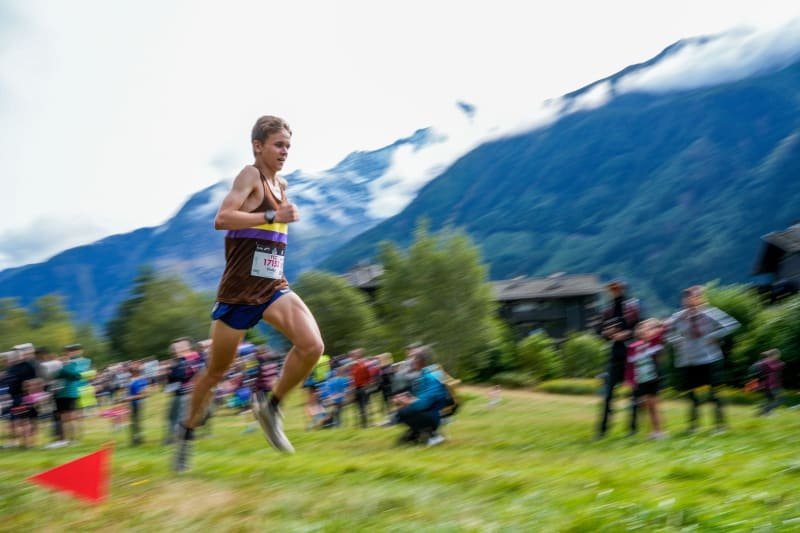 HOKA UTMB Mont-Blanc - YCC Logo