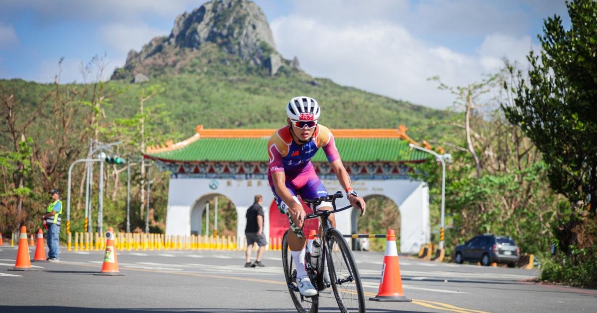 IRONMAN 70.3 Kenting Logo