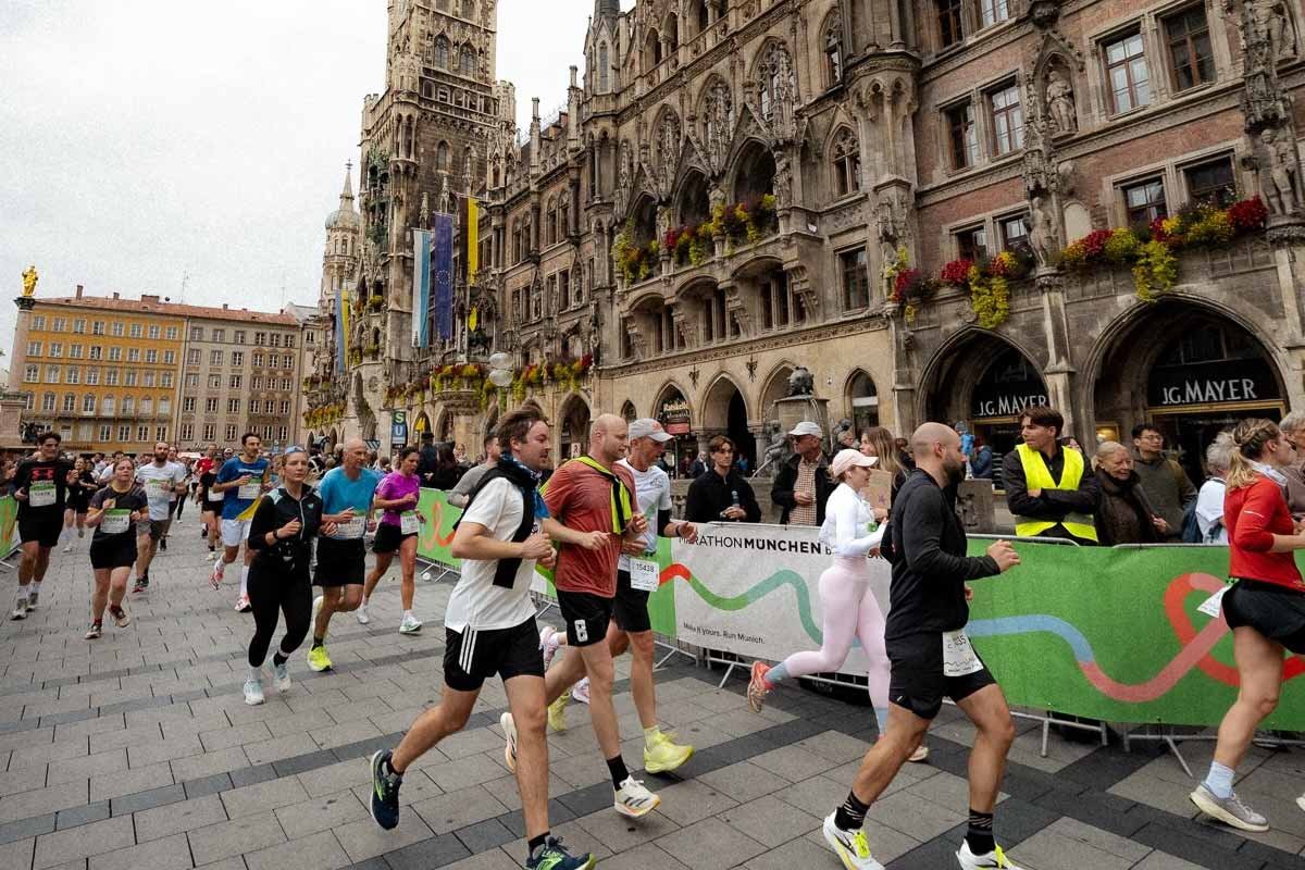 Marathon München by Brooks
