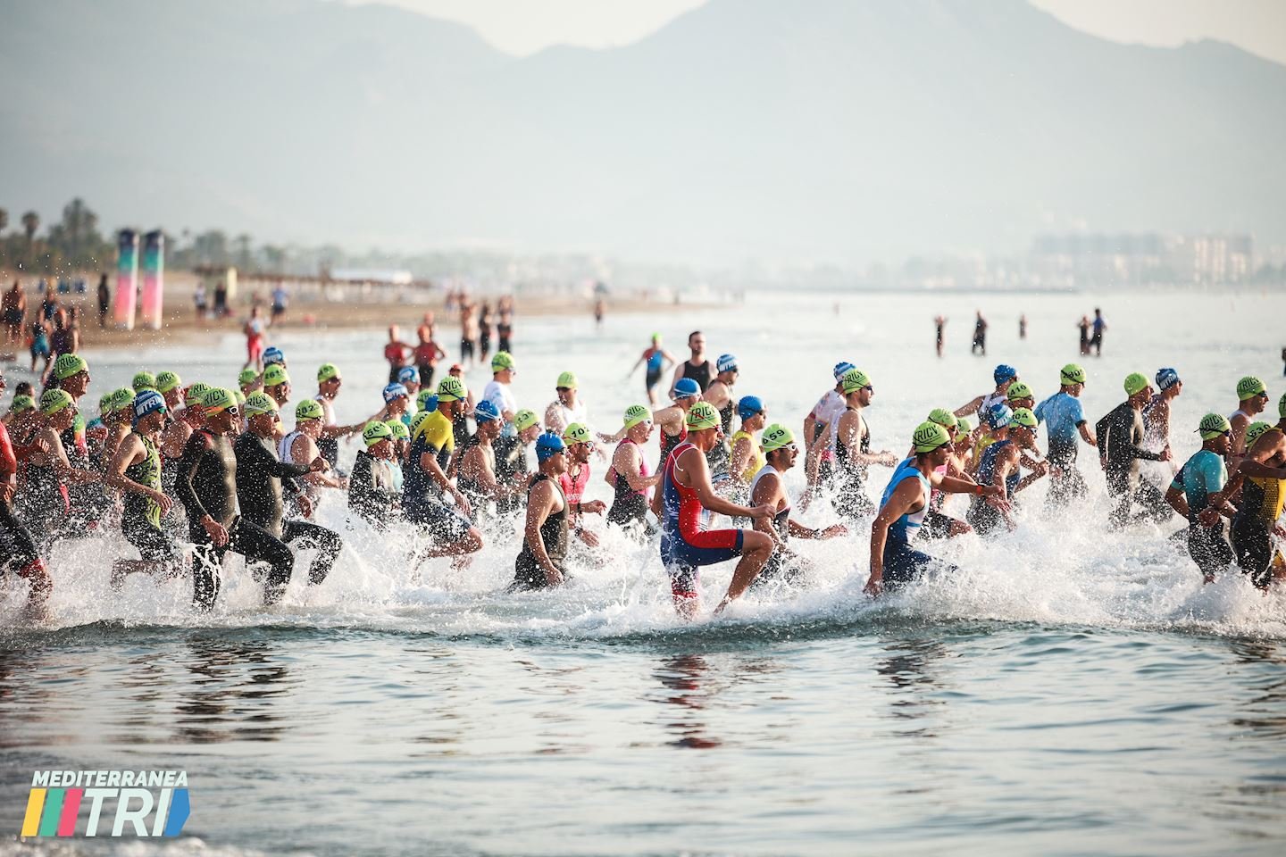 Mediterránea Triatlón Castellón Logo