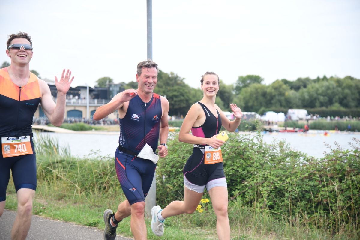 Midweek Dorney Triathlon - August Logo