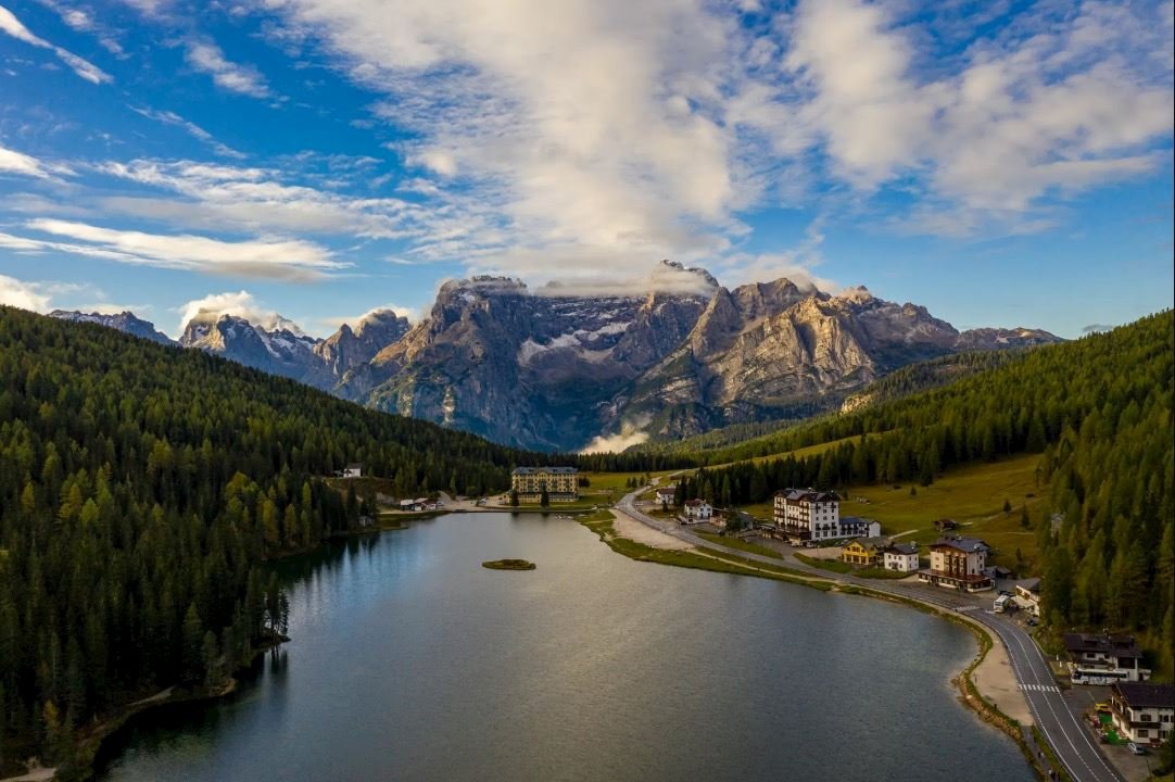 Misurina Lake Run Logo
