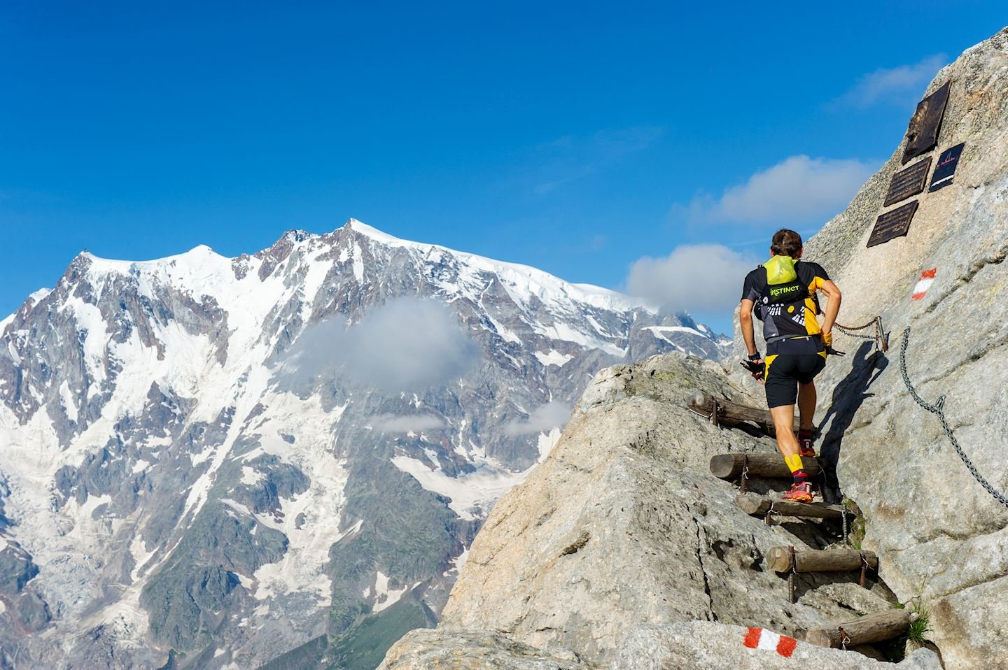 Monterosa Est Himalayan Trail Logo