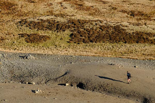 NAV4 Lakes Mountain 40 Logo