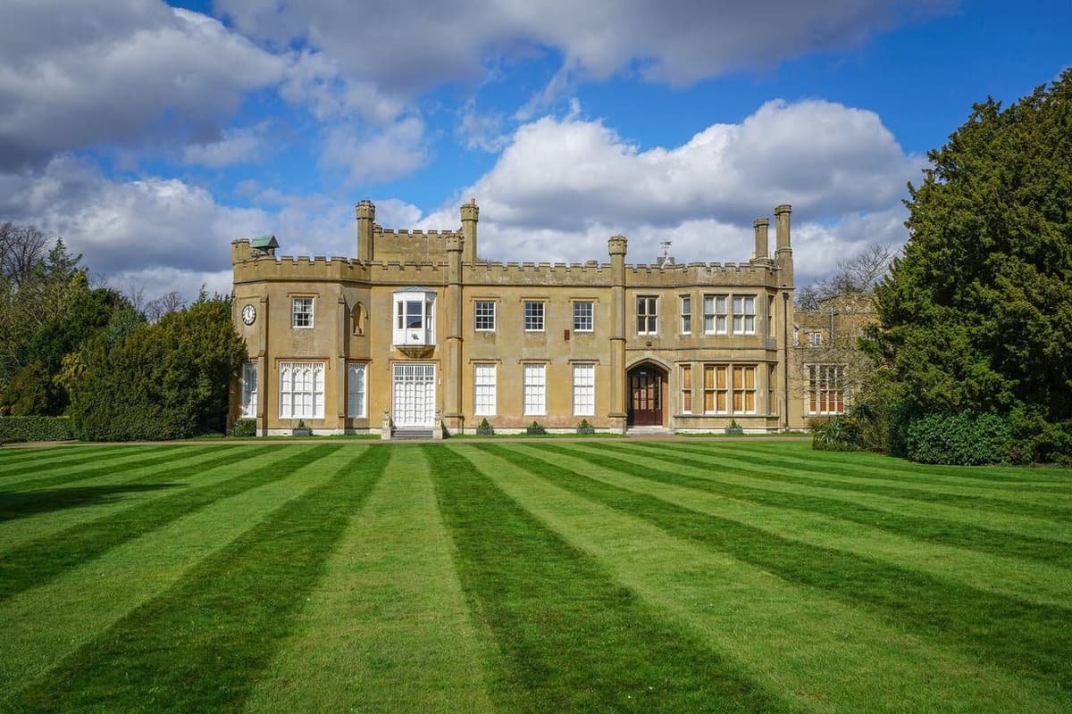 Nonsuch Park 10K Logo