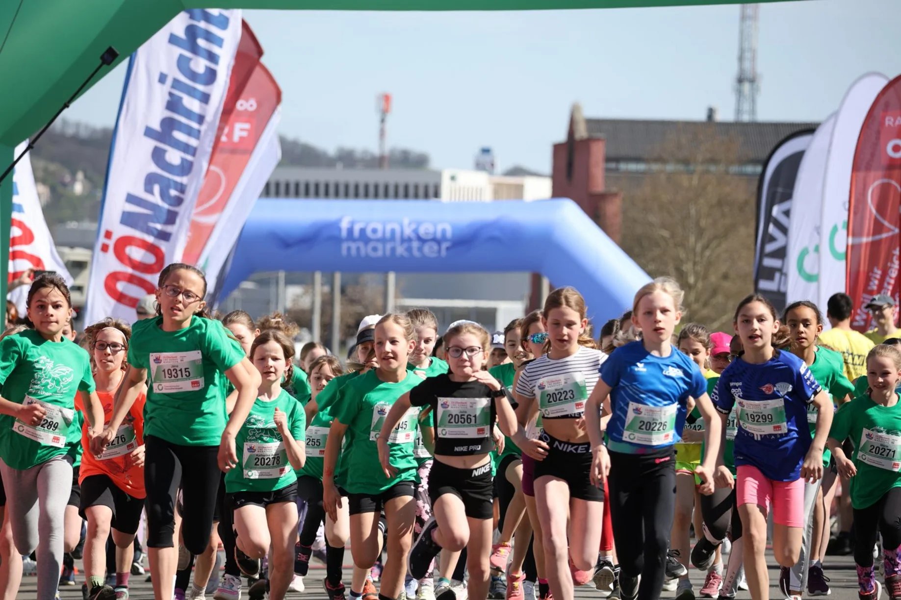 Oberbank Linz Donau Marathon Logo