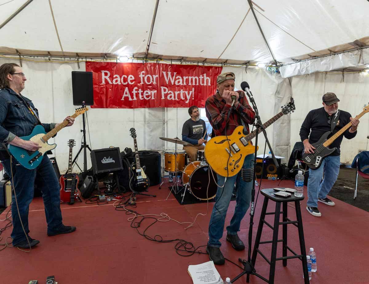 Race for Warmth Logo