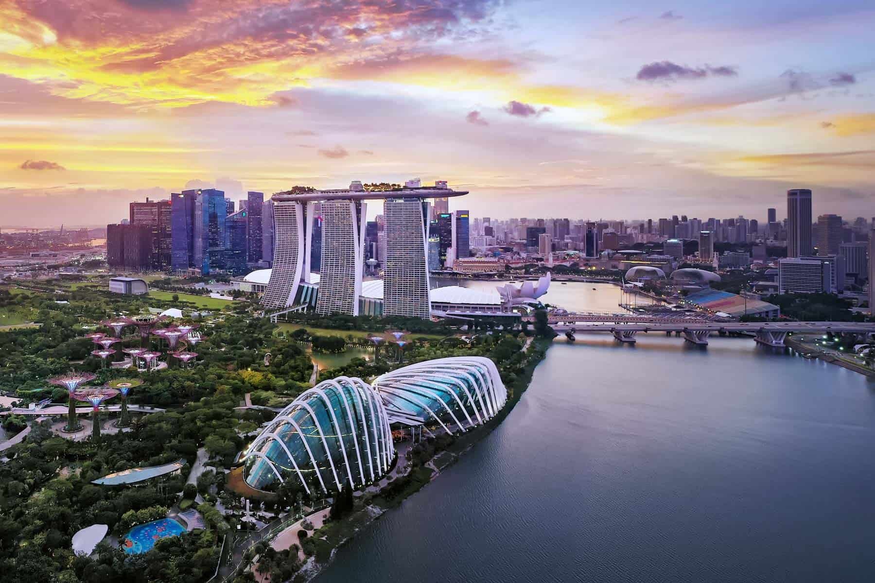 Singapore T100 Triathlon Logo