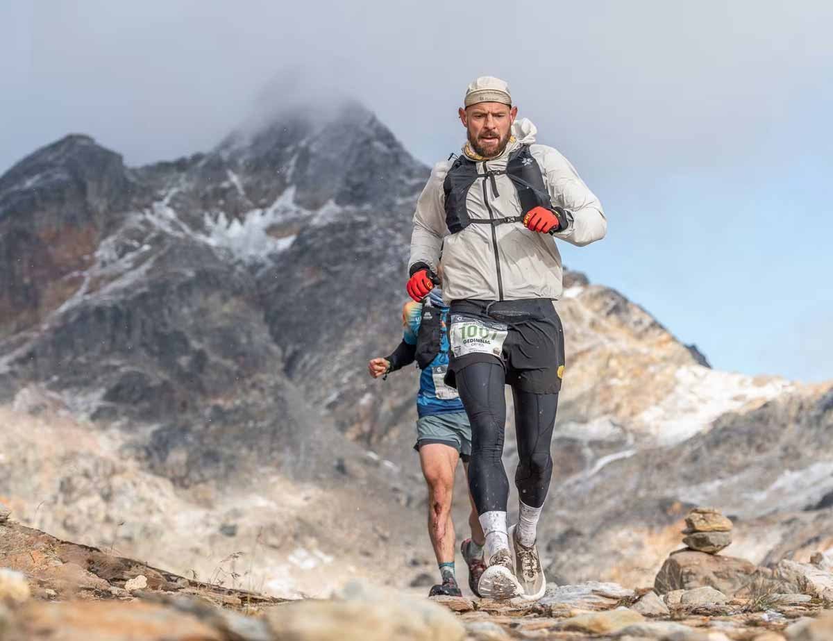 Valhöll Fin del Mondo by UTMB Logo